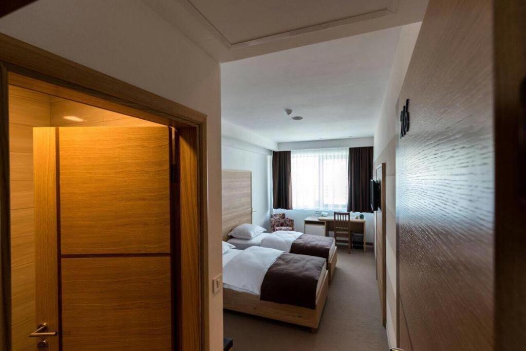 Hotel Novitas ليفنو المظهر الخارجي الصورة