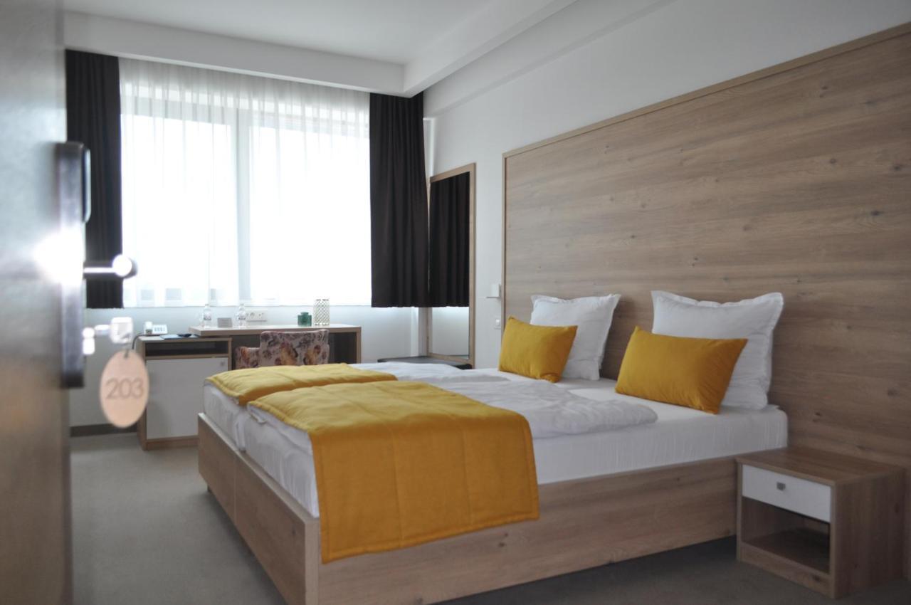 Hotel Novitas ليفنو المظهر الخارجي الصورة