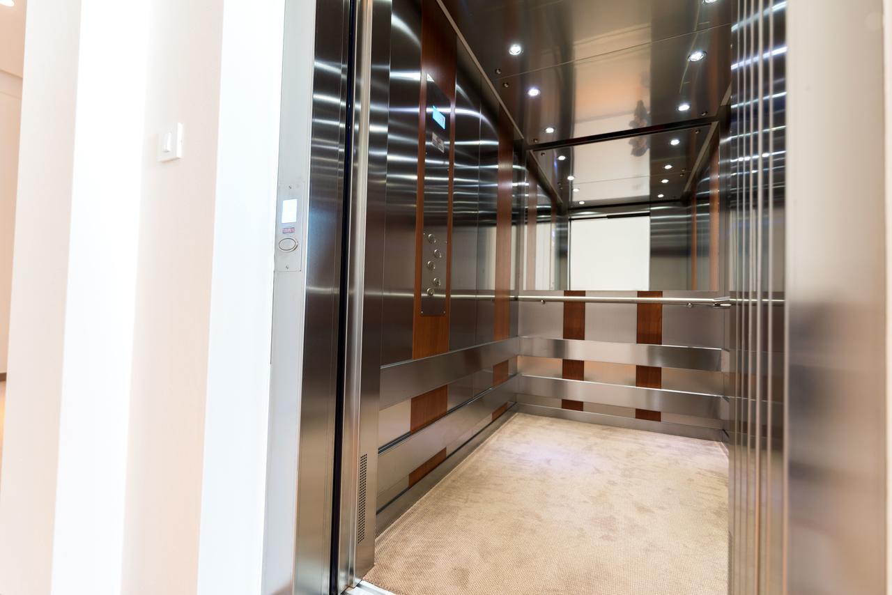 Hotel Novitas ليفنو المظهر الخارجي الصورة