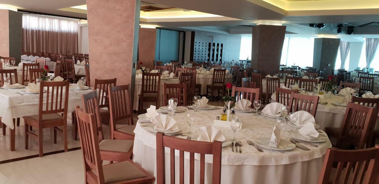 Hotel Novitas ليفنو المظهر الخارجي الصورة